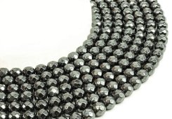 Perle sfaccettate di ematite da 8 mm su un filo di 40 cm