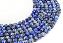 Perle sfaccettate di lapislazzuli da 8 mm su un filo di 40 cm