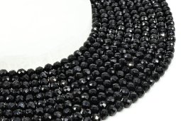Perle sfaccettate di onice nera da 6 mm su un filo da 40 cm