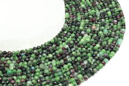 Perle sfaccettate di rubino e zoisite da 4 mm su un filo da 40 cm