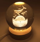 Luce notturna USB in vetro a forma di balena da 9 cm